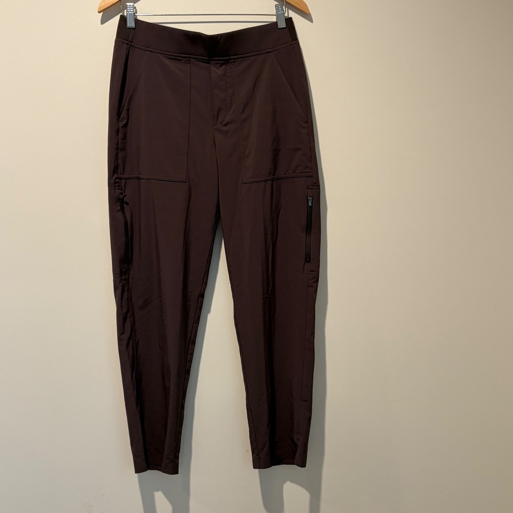 Athleta Headlands Hybrid Cargo II Tapered Pants Brown Size 6 Hiking Travel